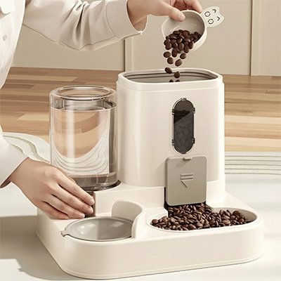 Distributeur-de-croquettes-automatique-demonstration