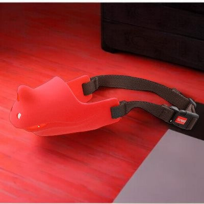 Museli_re_chien_-_silicone_forme_rhinoc_ros_anti-aboiement-chien-porte-rouges